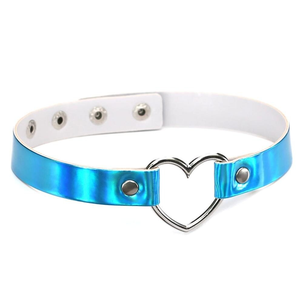 Holographic blue choker necklace with heart detail, perfect for trendy gothic fashion lovers.