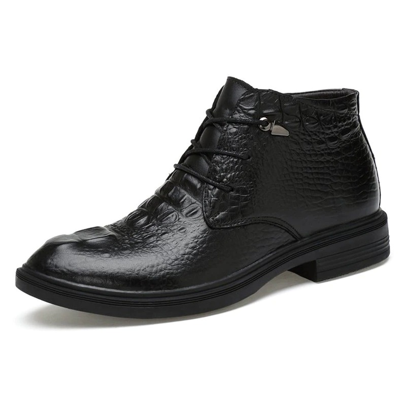 Stylish men's warm genuine leather boots, black lace-up ankle shoes for casual wear.