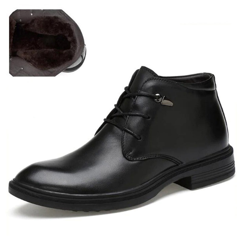 Stylish men's warm genuine leather ankle boots with lace-up and fur lining for extra comfort.