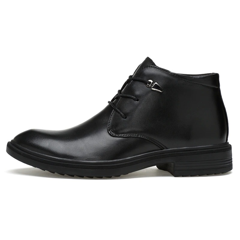 Stylish black men's warm genuine leather ankle boots, featuring lace-up design for casual and luxury wear.