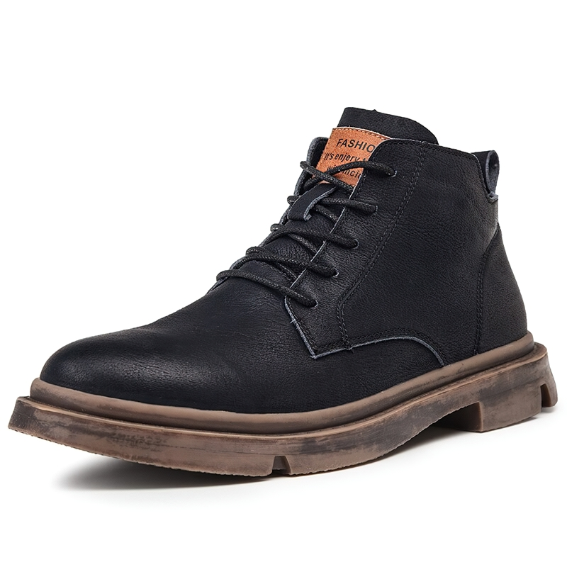 Fashion men's ankle leather boots in black, featuring a casual non-slip design and durable rubber sole, perfect for autumn.