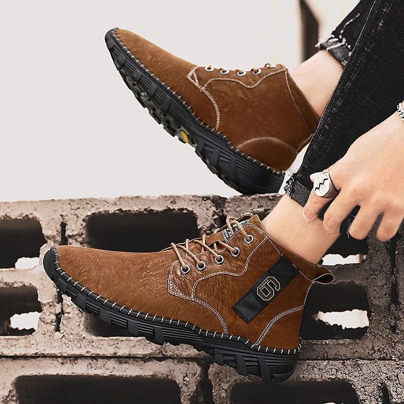 Fashion men's soft genuine leather boots in brown, featuring a comfortable rubber sole and stylish design for casual wear.