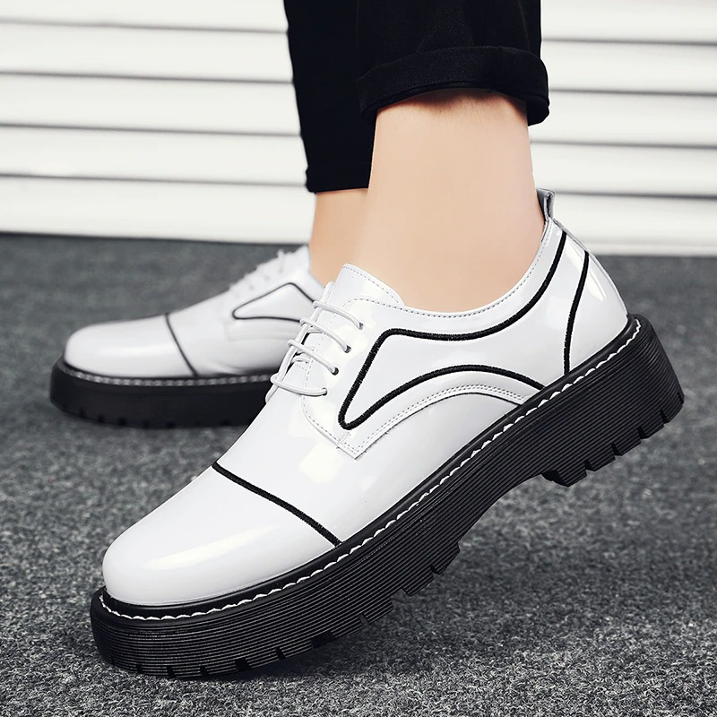 Men's white PU leather oxfords with thick black sole, perfect for casual and formal occasions.