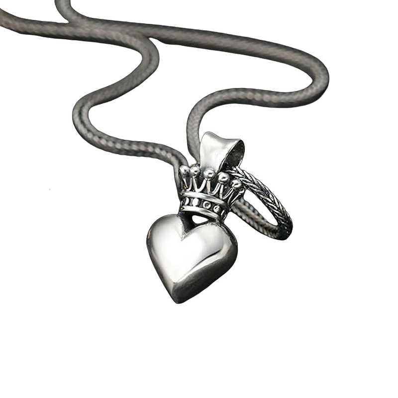 Stylish 925 sterling silver pendant of a crowned heart for women, perfect for casual jewelry lovers.