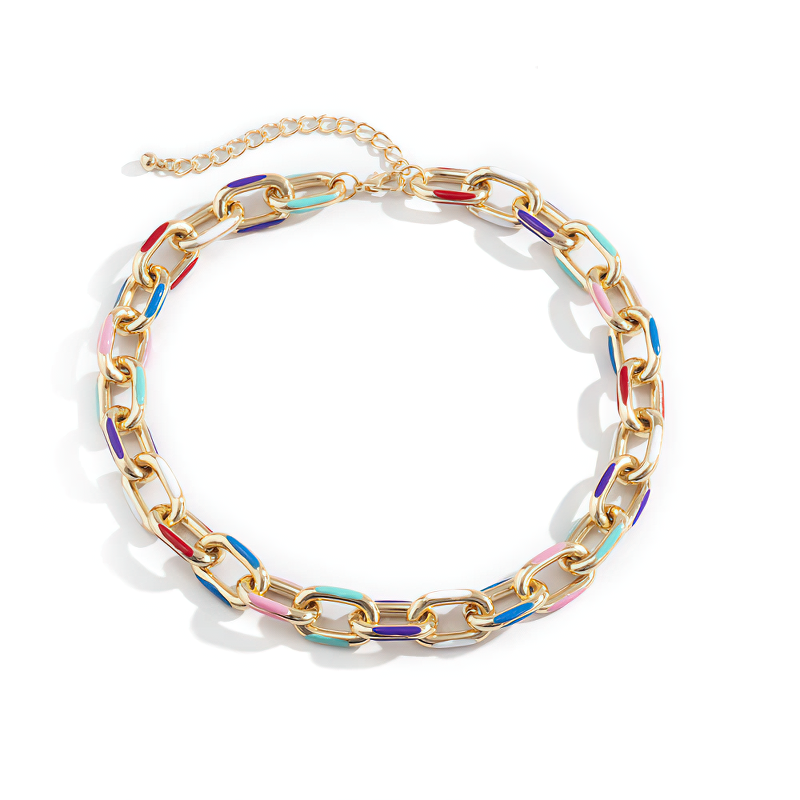 Colorful chunky aluminium chain necklace, perfect for trendy fashion looks and easy to pair with various outfits.