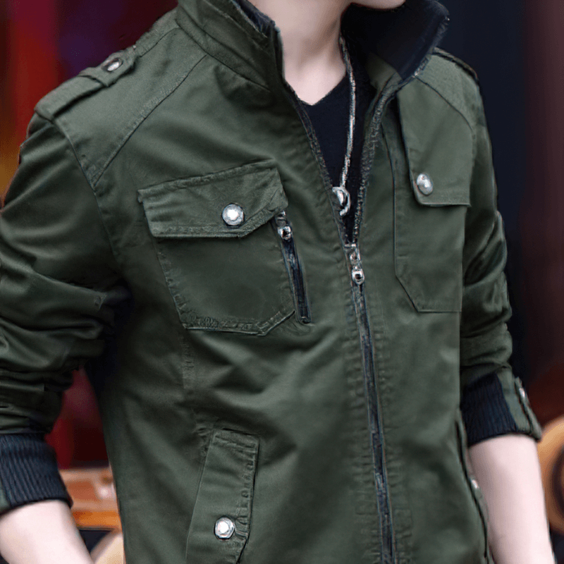 Stylish men's military zipper jacket in green, featuring stand collar and practical pockets for everyday use.