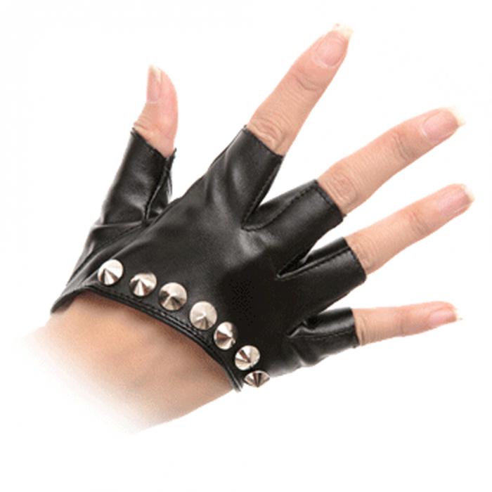 Trendy female fingerless gloves in black PU leather with shiny rivets for alternative fashion and punk rock style.