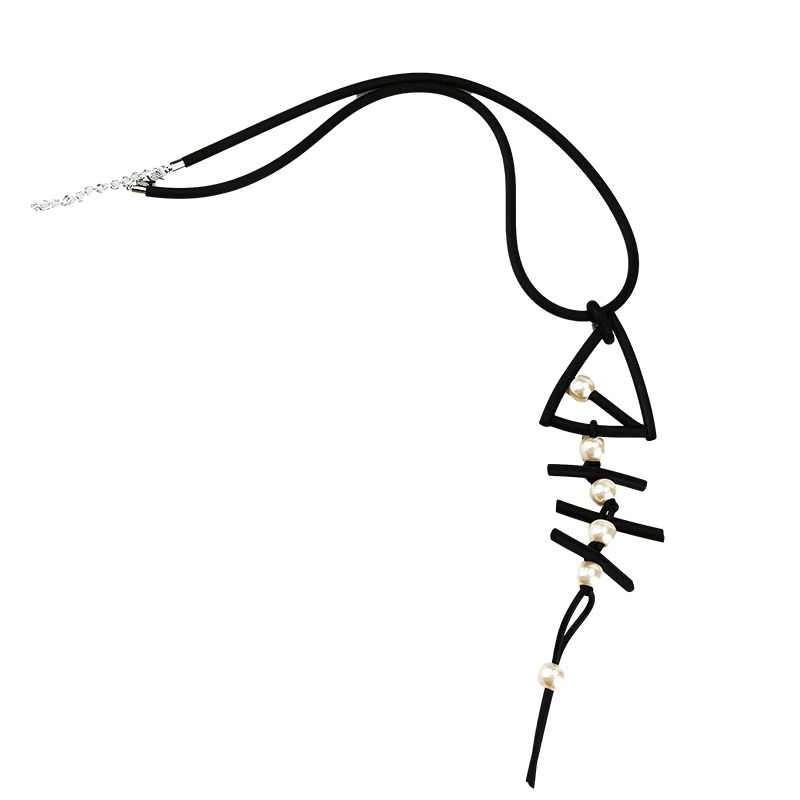 Gothic rubber fish bone pendant necklace for women, stylish long necklace with pearls, perfect for unique outfits.