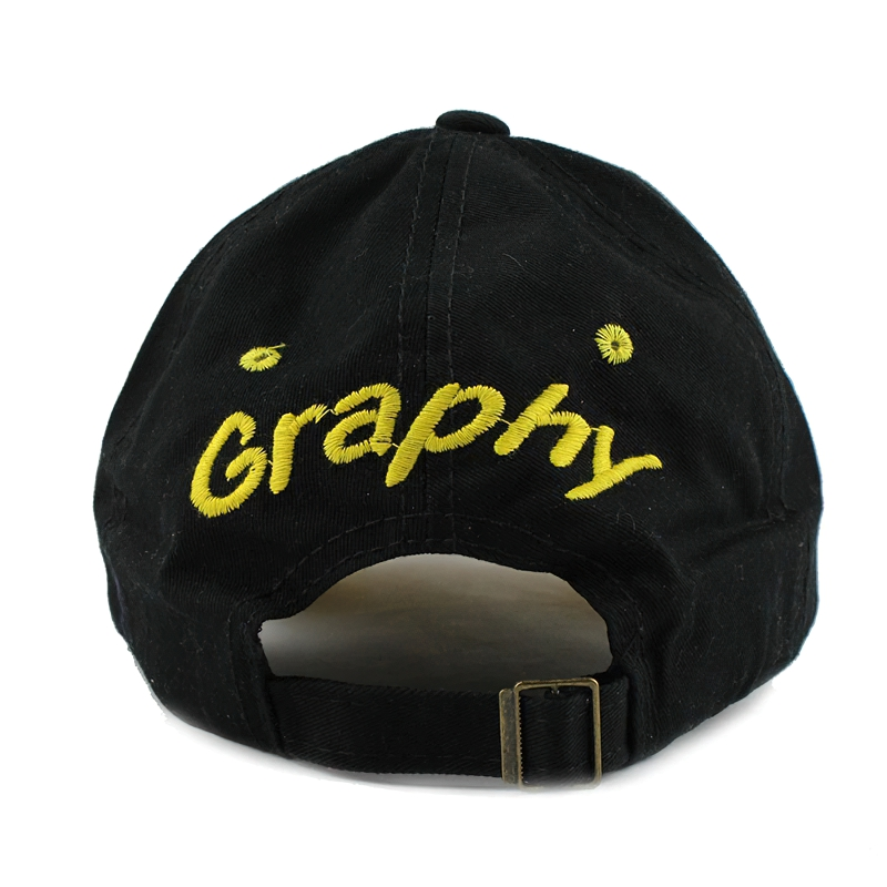 Back view of a stylish black fitted snapback hat with yellow inscription 'Graphy'.