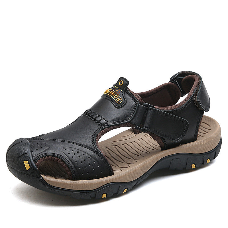 Genuine leather men's black sandals with adjustable straps, perfect for summer beach activities and casual looks.