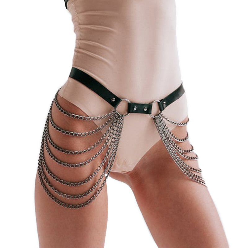 Goth leather women’s adjustable body chain belt featuring metal chains, perfect for cosplay, concerts, or goth parties.
