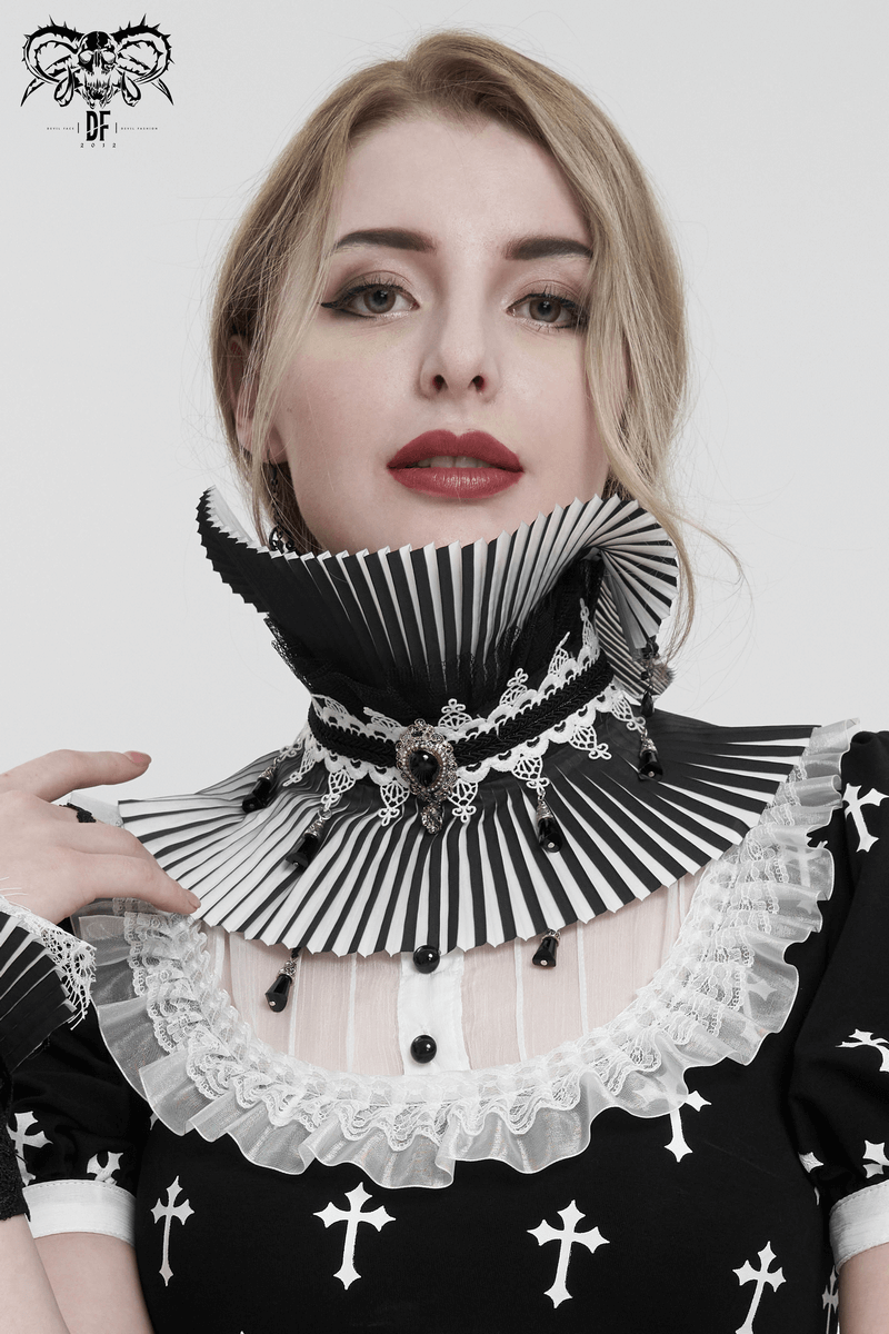 Gothic black and white pleated stand collar with lace and beads, worn by a model showcasing elegant fashion.
