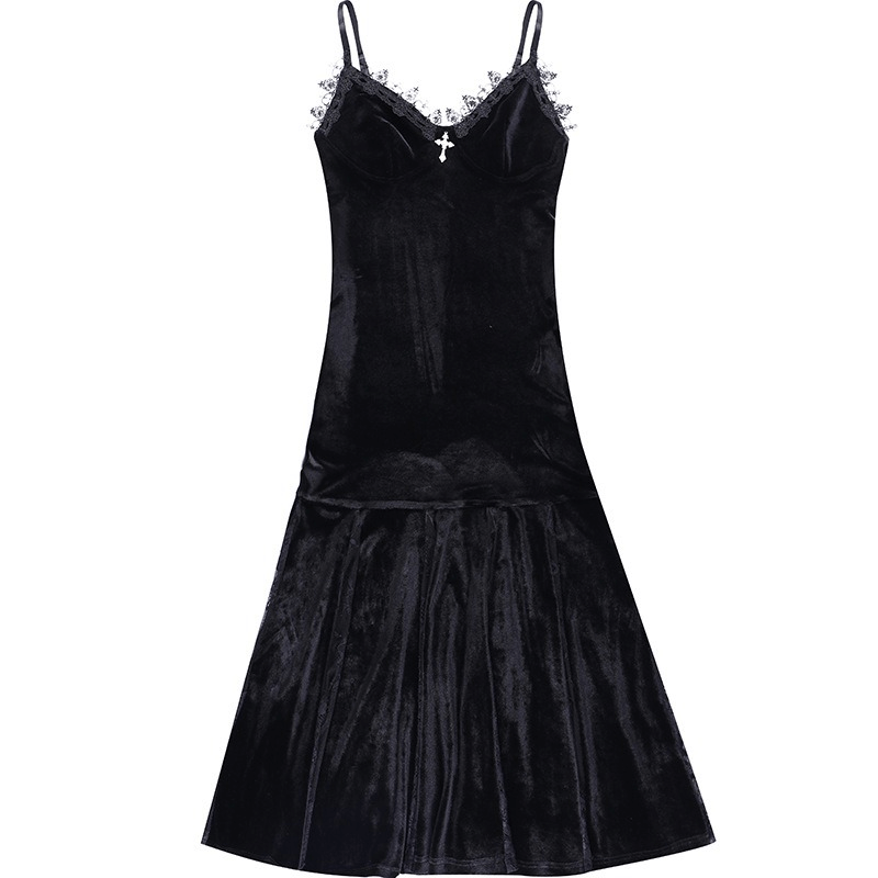 Gothic elegant black velvet mermaid dress with lace details and V-neck for a stylish grunge look.