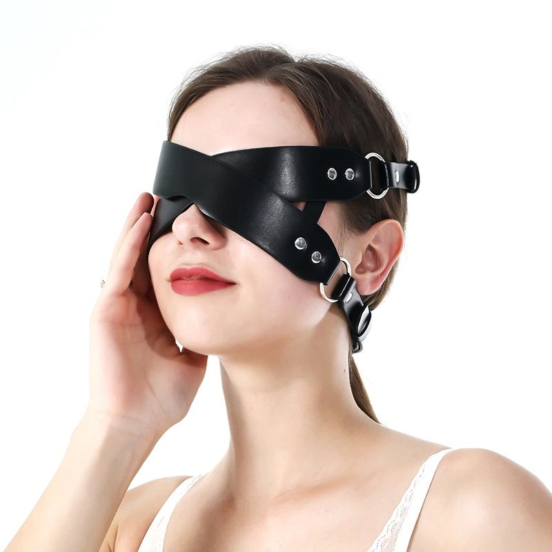 Gothic fashion leather mask for women, featuring straps and blindfold design, perfect for cosplay and adding mystery.