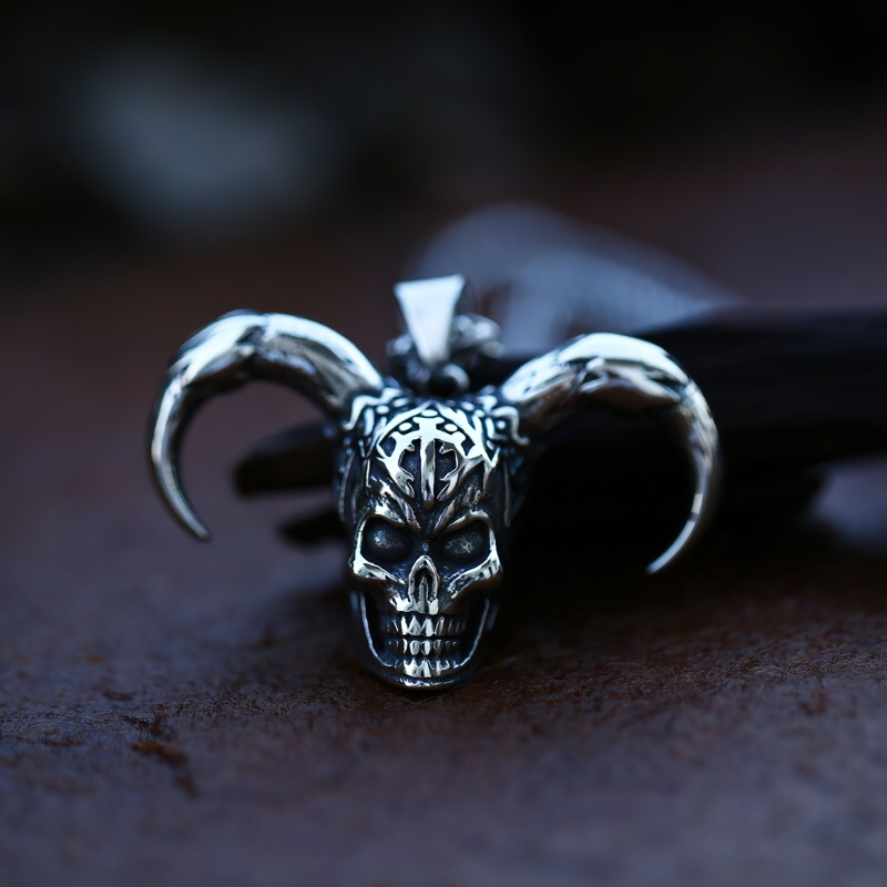 Gothic stainless steel pendant featuring a horned clown skull design, perfect for unisex fashion lovers.