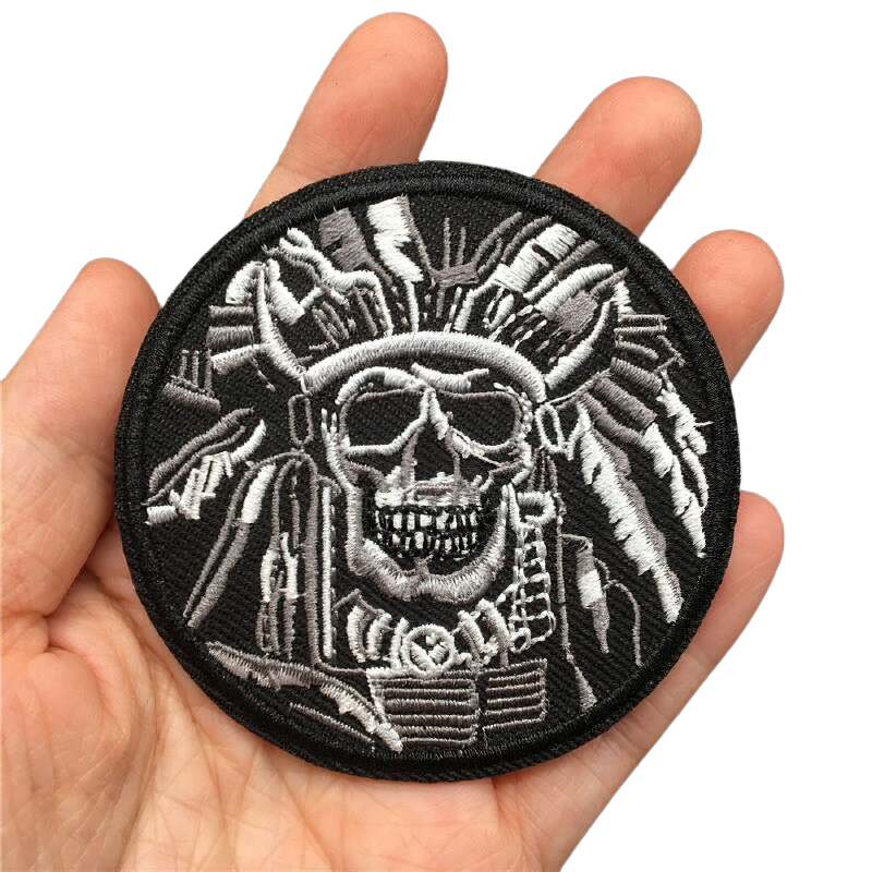 Gothic unisex embroidered patch featuring an Indian skull design, perfect for alternative fashion enthusiasts.