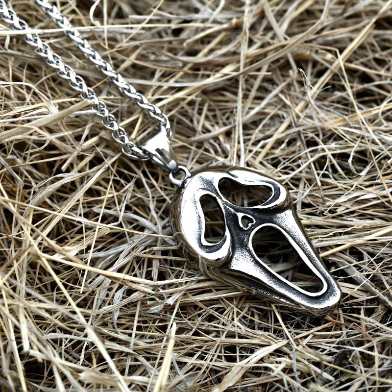 Gothic unisex screaming face pendant necklace in stainless steel, perfect for rock style jewelry enthusiasts.