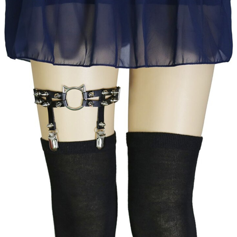 Gothic PU leather leg garter belt with cat head and spikes, a stylish women's accessory for a bold look.