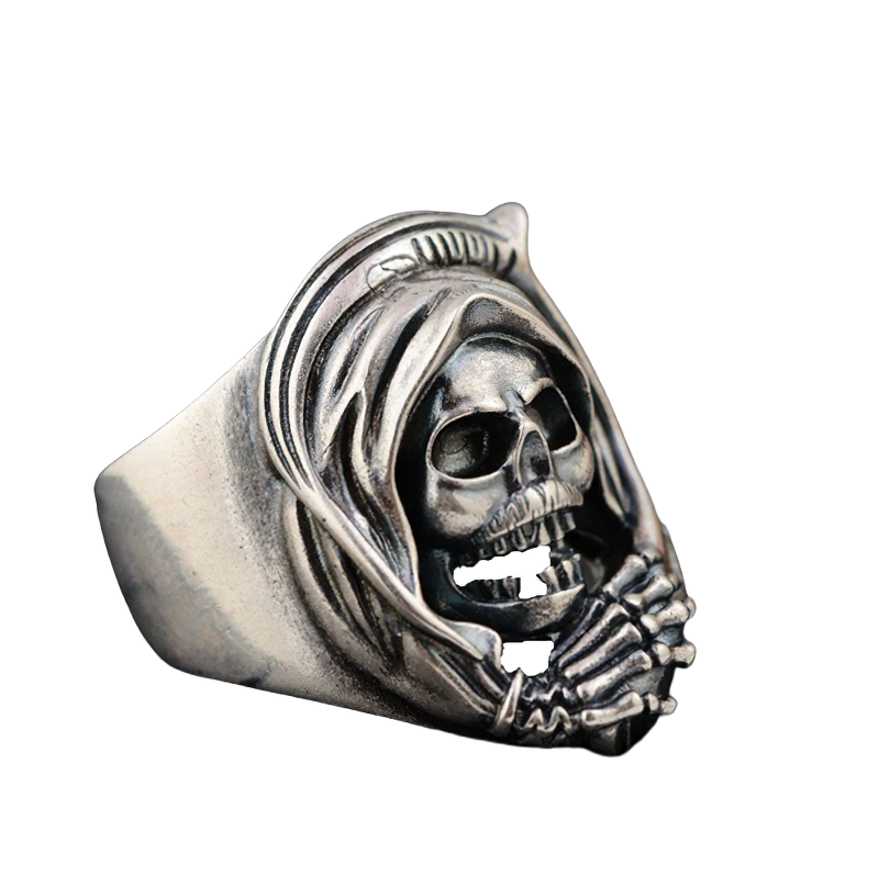 Gothic unisex ring featuring a detailed death skull design in 925 sterling silver. Perfect for gothic style enthusiasts.