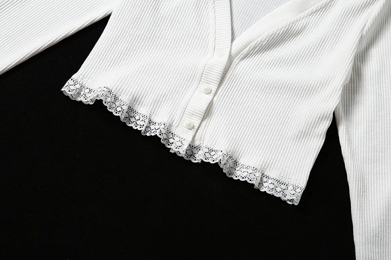 White lace trim crop cardigan with buttons, perfect for stylish layering in gothic and vintage outfits.