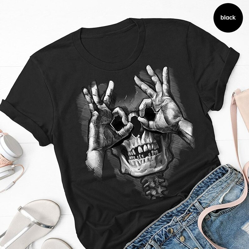 Gothic Skull Funny Graphic T-Shirts / Female Short Sleeve Black T-Shirt in Punk Style - HARD'N'HEAVY