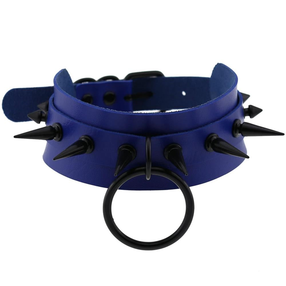 Gothic spiked choker in blue leather with black spikes and ring, perfect for unisex rave outfits.