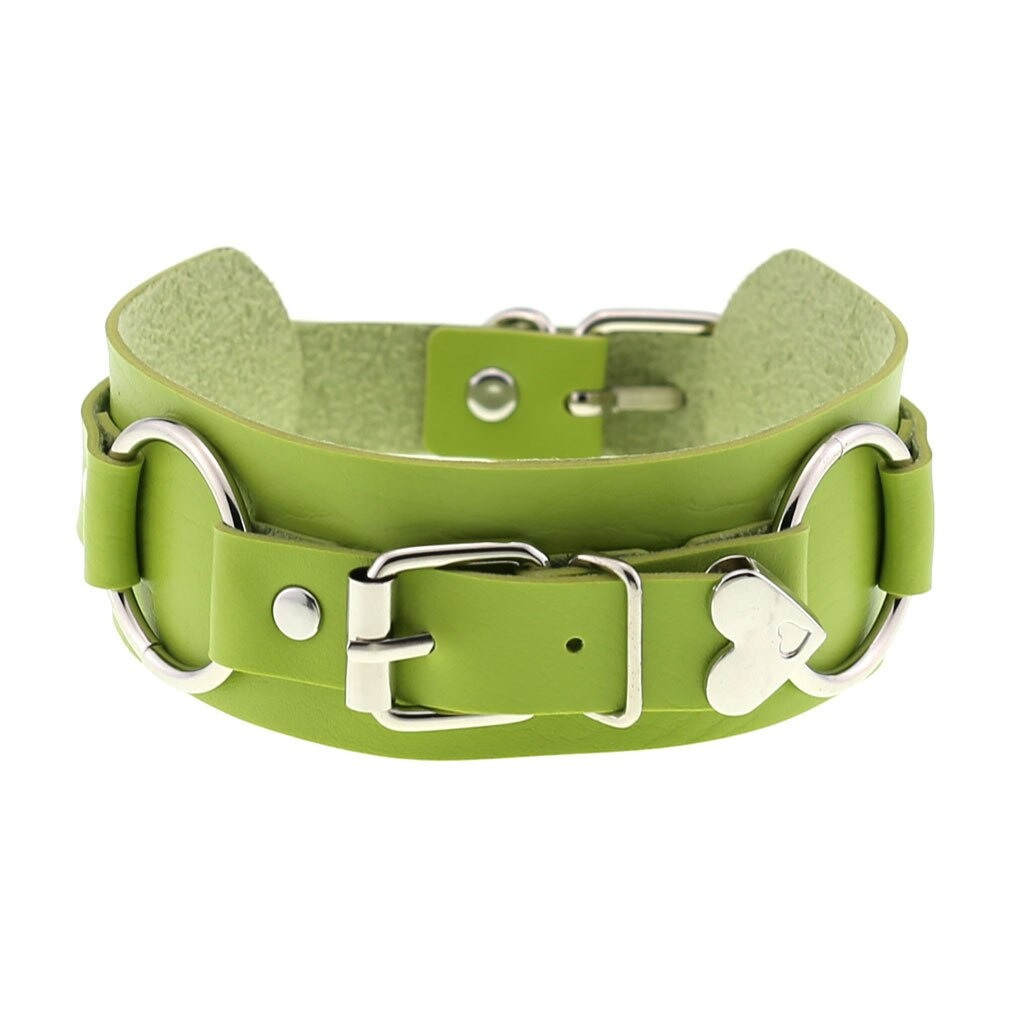 Gothic style green PU leather heart choker necklace collar perfect for cosplay accessories for girls and ladies.