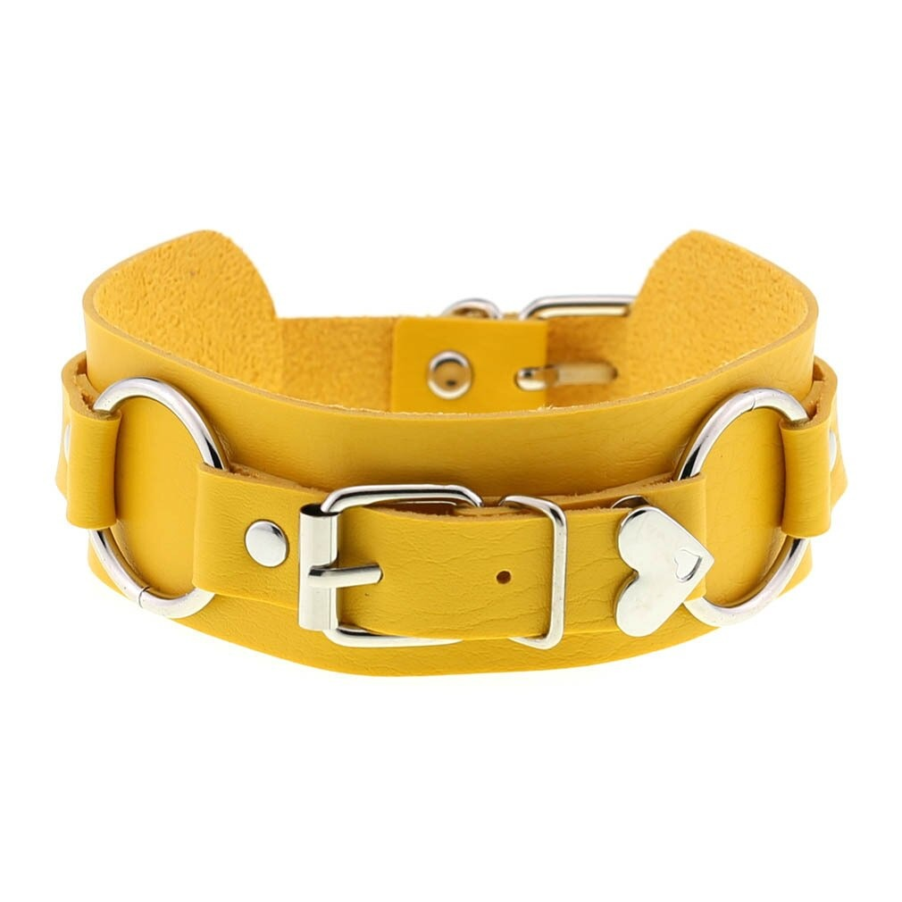 Gothic style yellow leather heart choker necklace collar for girls and ladies cosplay accessories.
