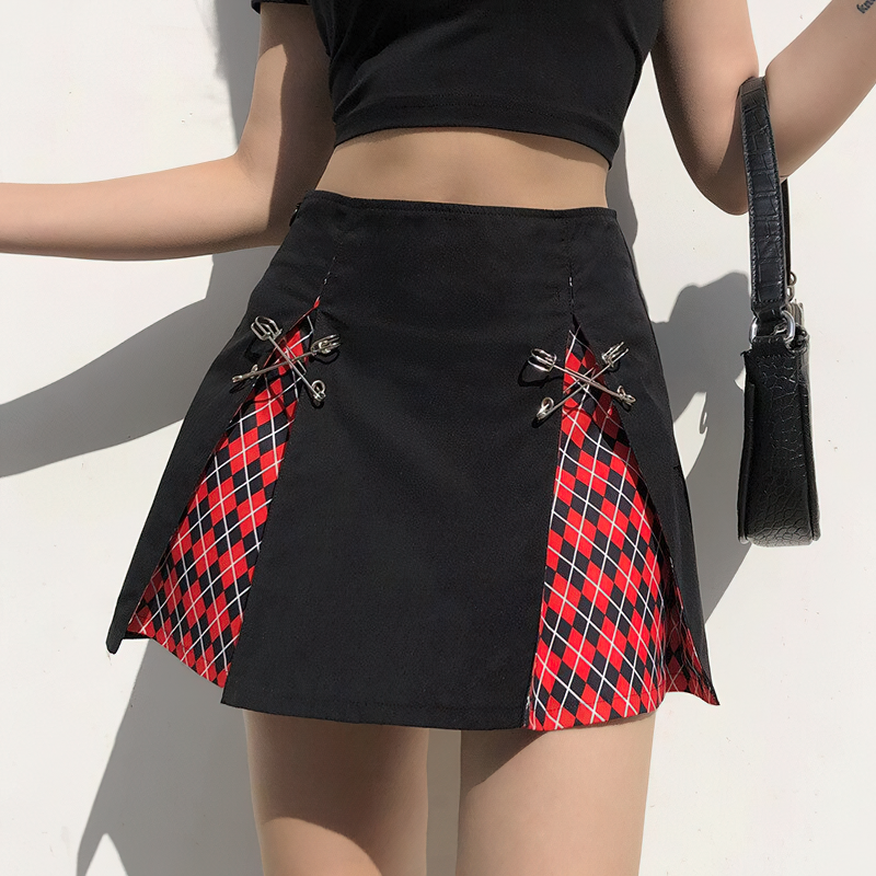 Gothic Style Plaid A-Line Skirt / Sexy High Waist Black Mini Skirt with Decorative Pins - HARD'N'HEAVY