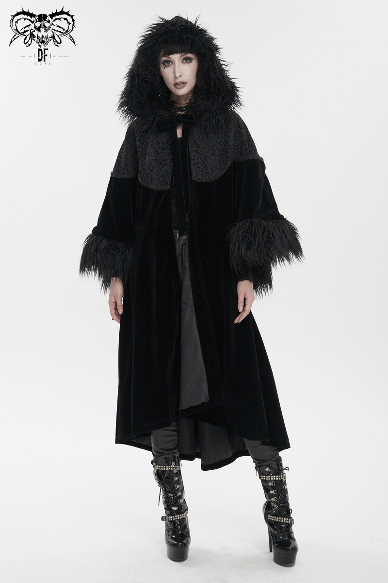 Gothic velvet long cape with fur hood and wide sleeves, perfect for a stylish and warm look.