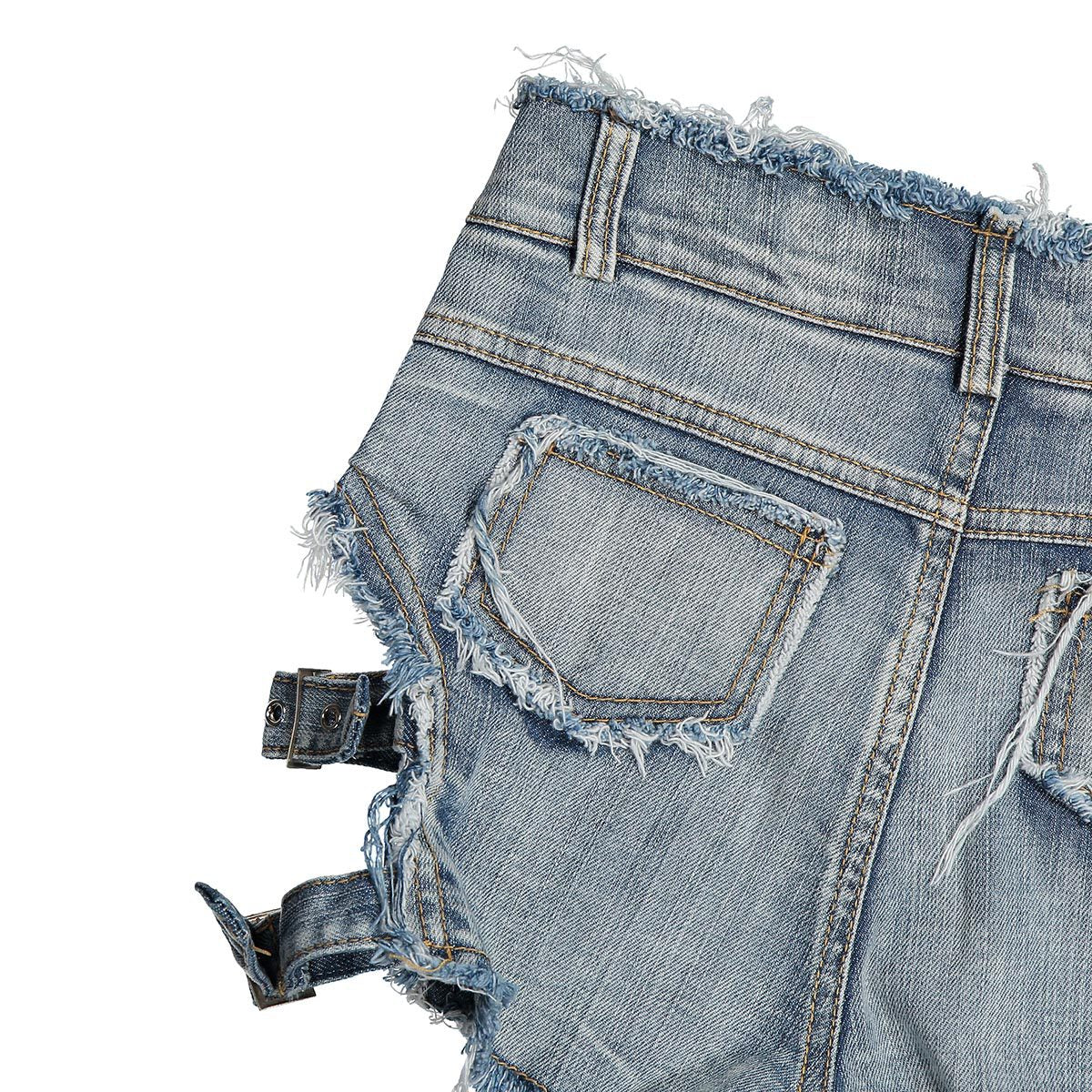 High waist denim women shorts with frayed edges and decorative side pockets for a rocker chic look.
