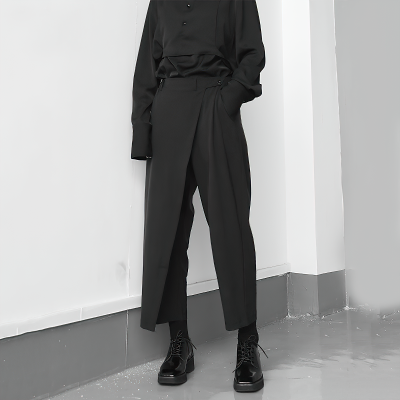 High waist black long trousers for women with wide legs and elastic waist, perfect for stylish and comfortable fashion.