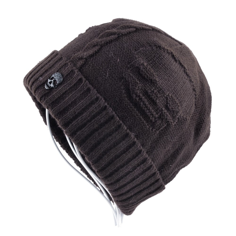 Knitted wool beanie hat for men featuring skull pattern, perfect for alternative fashion in winter.