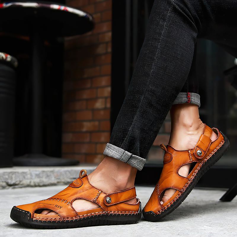 Genuine leather men's sandals in brown, perfect for summer casual wear, stylish and comfortable footwear.