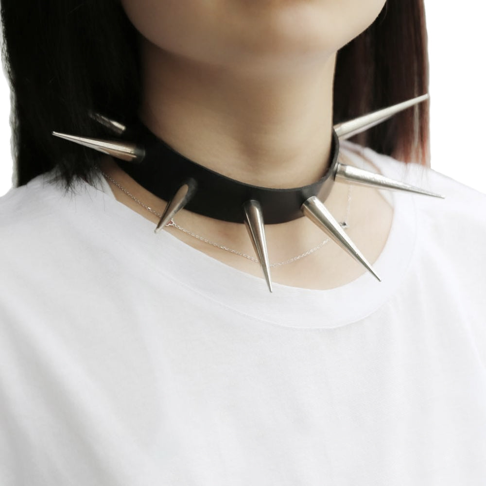 Long spiked punk choker collar in black, showcasing edgy spikes, perfect for unisex gothic jewelry looks.
