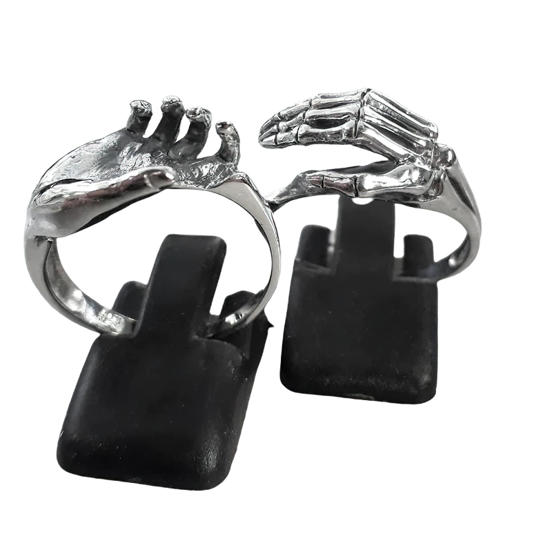 Love Couple Puzzle Ring For Men And Women / Skeleton Hands Jewelry Of Stainless Steel - HARD'N'HEAVY