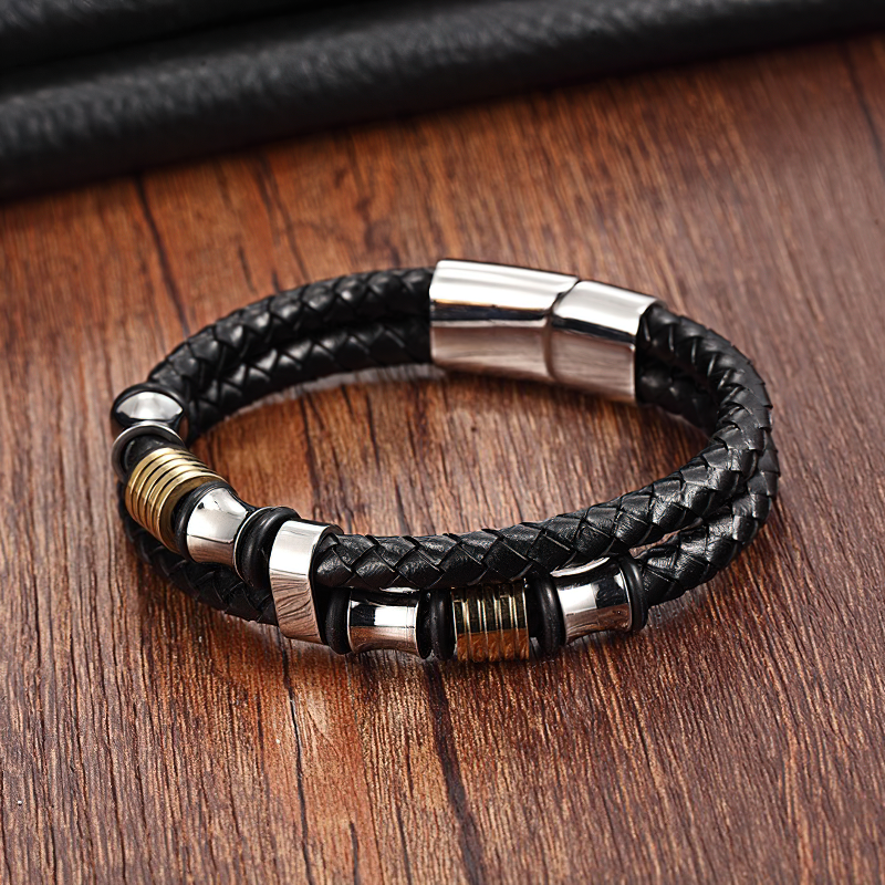 Luxury men's bracelet made of genuine leather and stainless steel, ideal for trendy casual and rock-style outfits.