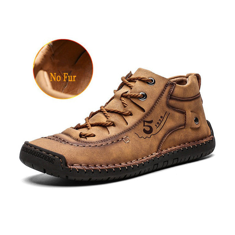 Men's ankle boots in brown leather with a rubber sole, designed for comfort and style without fur.