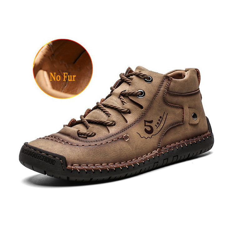 Men's split leather ankle boots with plush lining and rubber sole, perfect for stylish winter comfort.