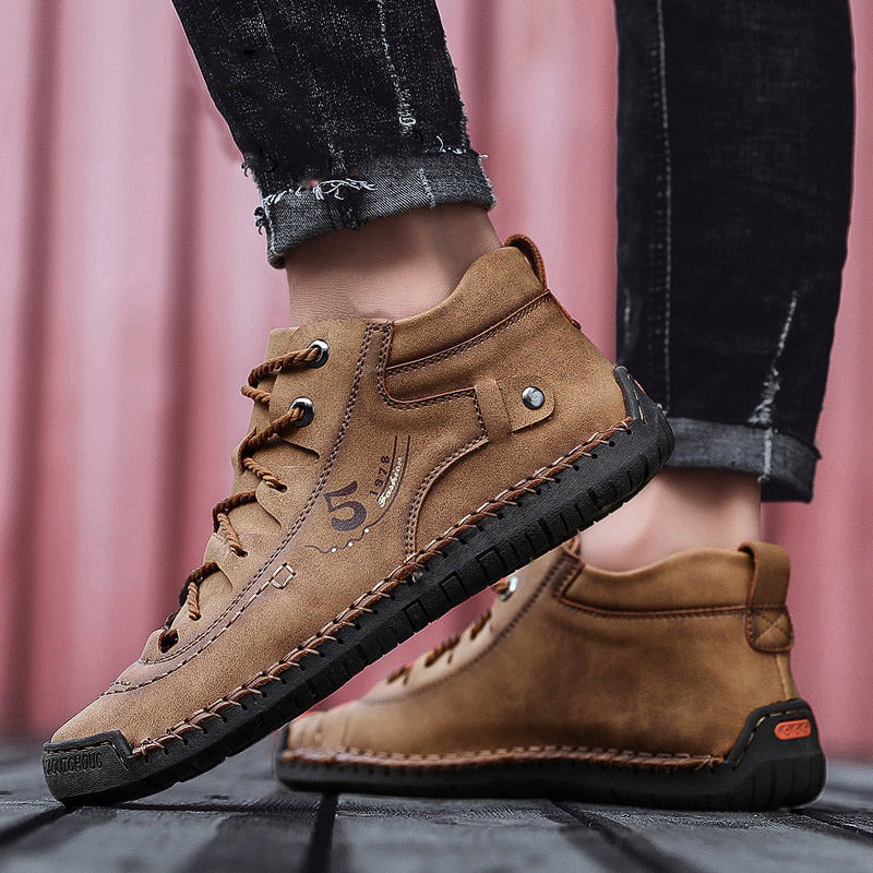 Men's split leather ankle boots in brown with plush lining, perfect for winter outings and stylish comfort.