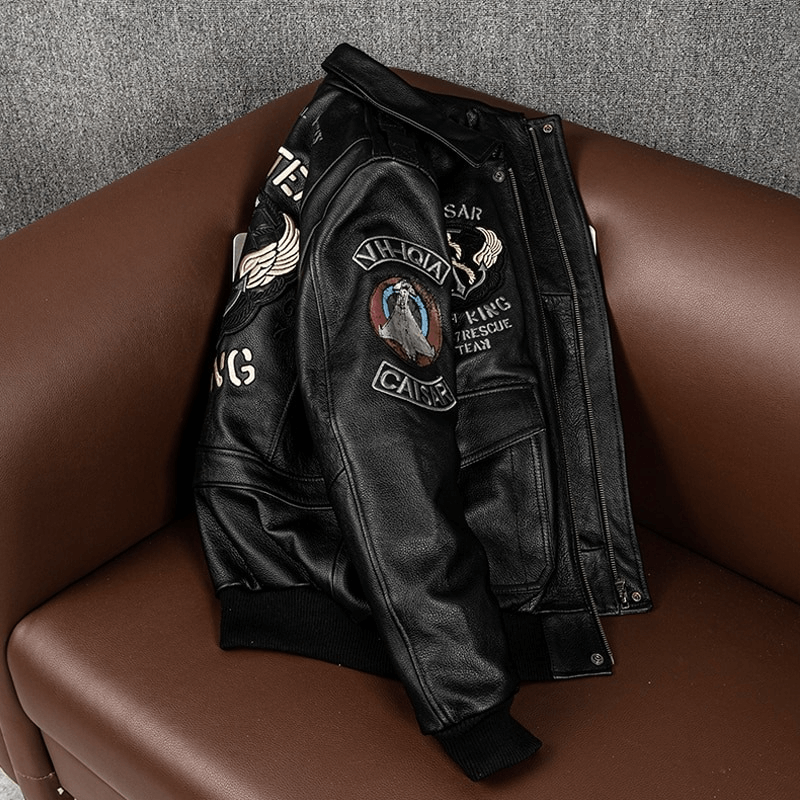Men’s Embroidery Motorcycle Jackets with Big Pockets / Zippers Genuine Leather Jackets