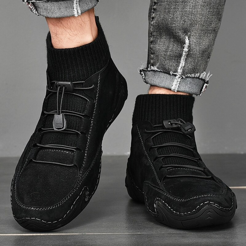 Men's black casual sneakers with elastic sock design, perfect for daily wear and stylish comfort.