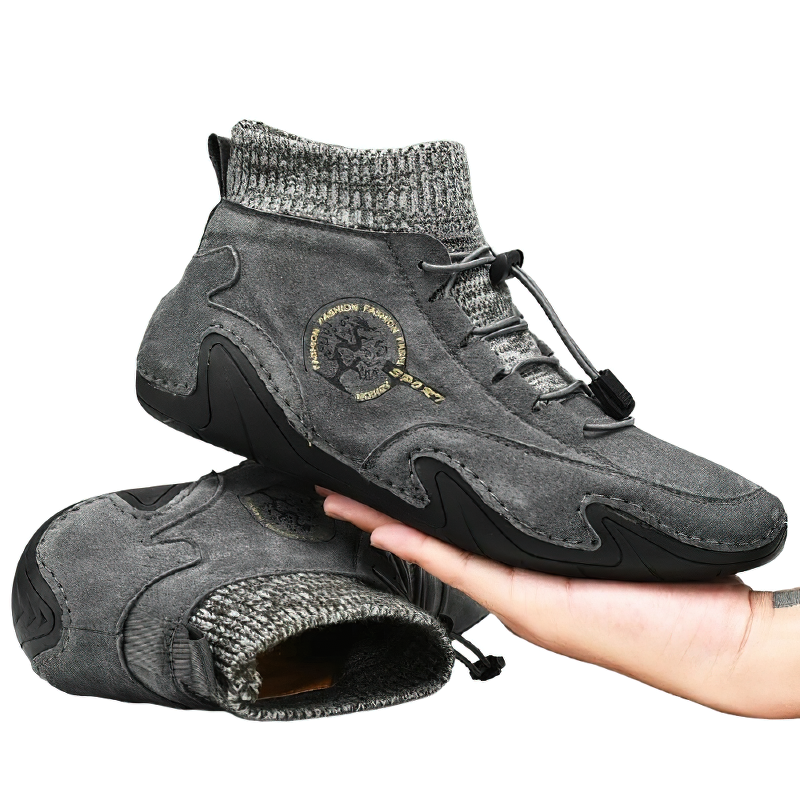 Men's trendy gray casual sneakers with a cozy knit collar and durable sole, perfect for stylish daily wear.