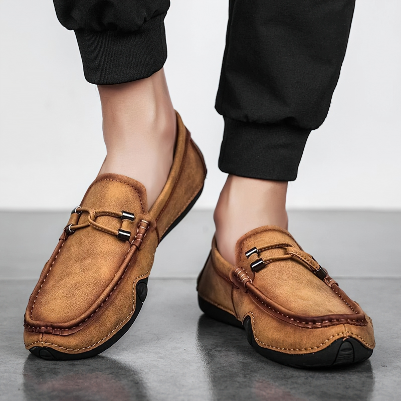 Men's handmade PU leather loafers in brown, perfect for casual style and comfort.