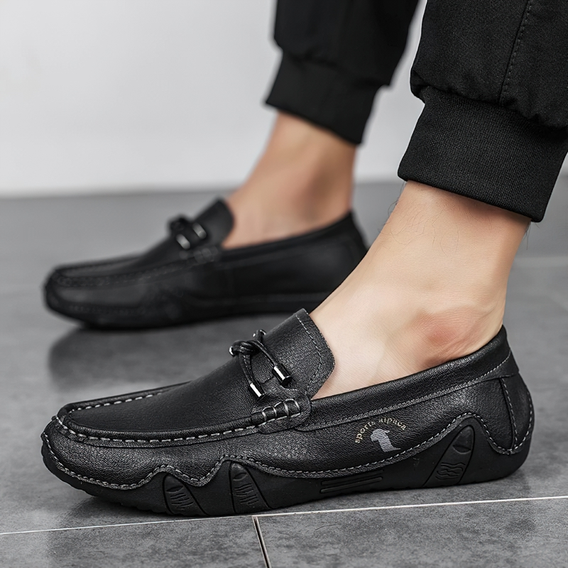 Men's handmade PU leather loafers, stylish casual moccasins for every occasion.