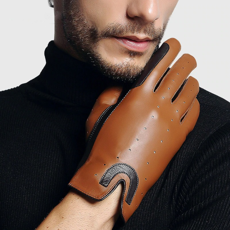 Stylish men's brown sheepskin gloves for horse riding, featuring breathable design and modern elegance.