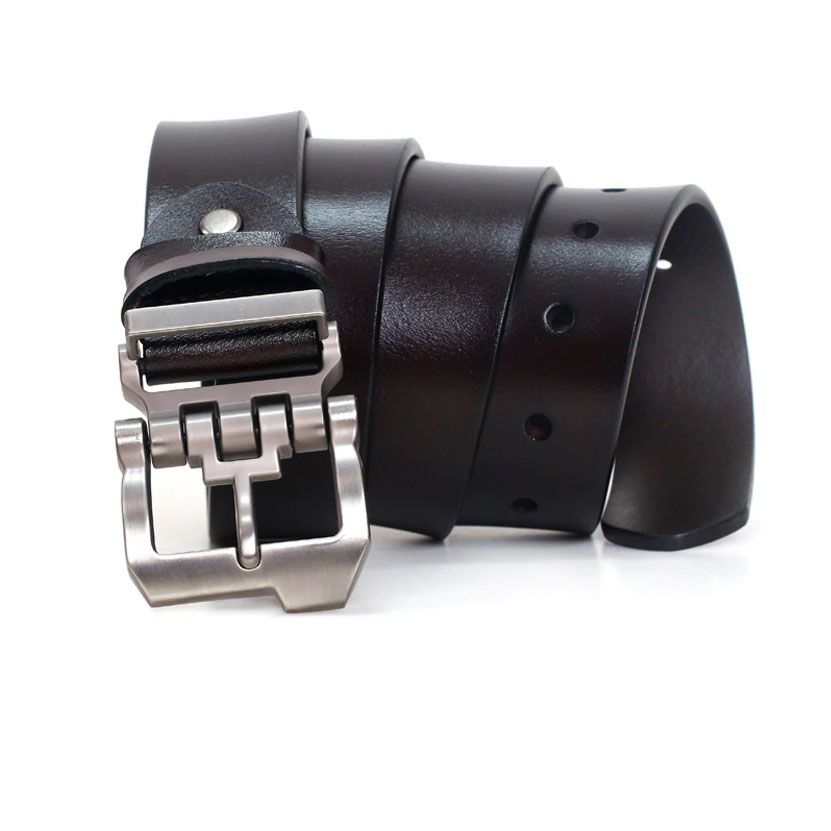 Men's leather belt in dark brown with alloy buckle, perfect for casual or fashion wear.