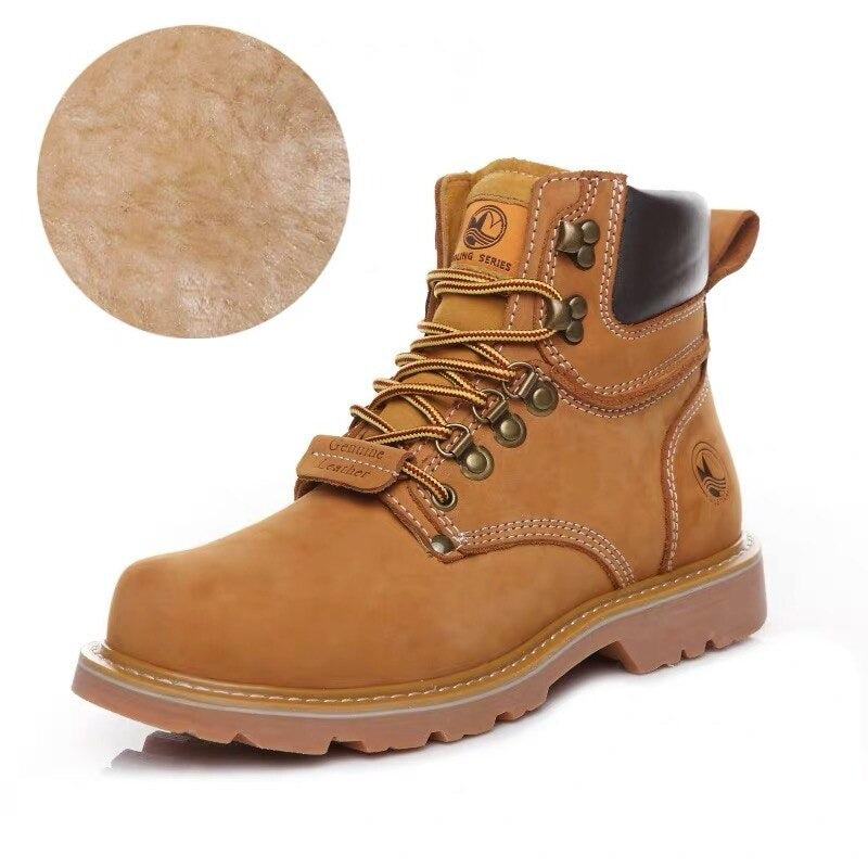 Men's military boots in genuine leather, featuring a round toe and rubber outsole, perfect for safety and style.