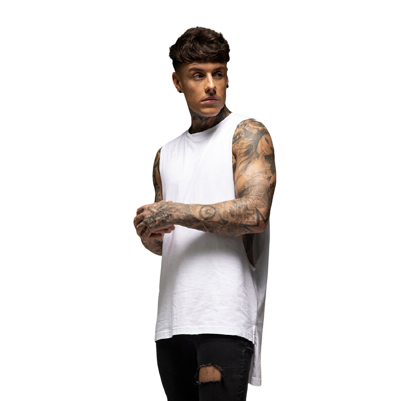 Men's sleeveless tank top in sports style, perfect for gym workouts and running, shown on a model with tattoos.