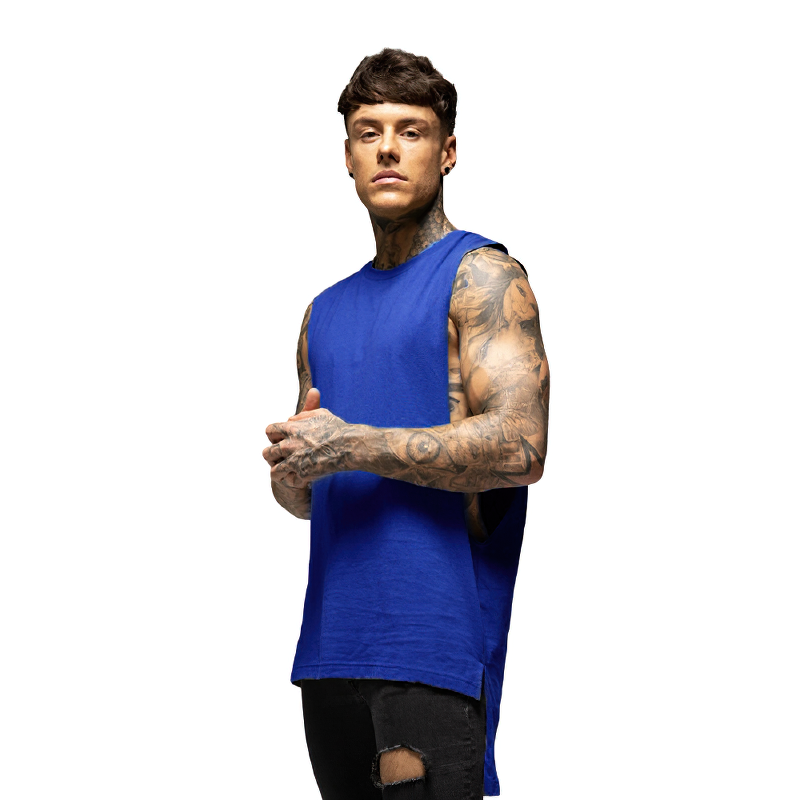 Men's sleeveless tank top in blue, perfect for gym workouts and sports, made of breathable quick-drying material.